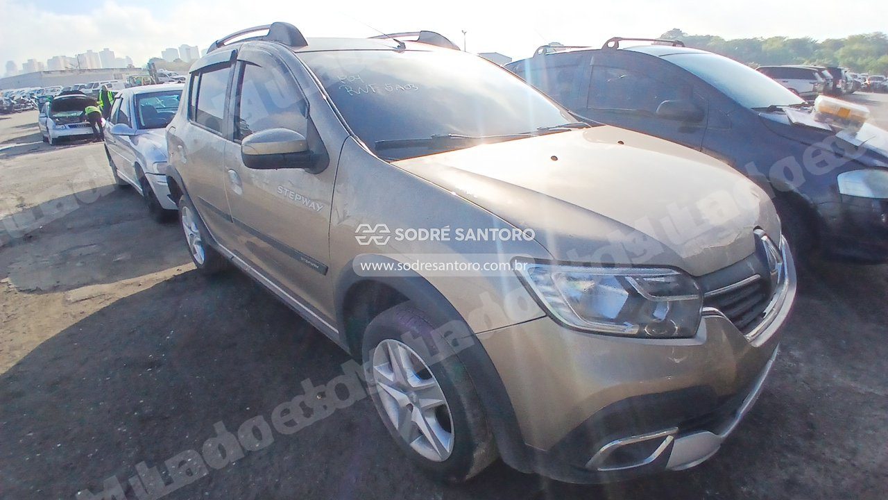 Renault em leilao em Brasil