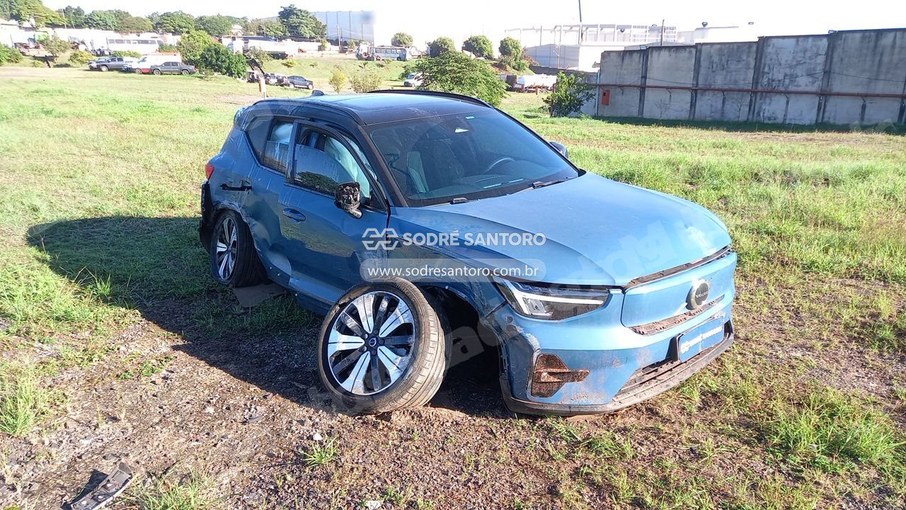 Volvo em leilao em Bauru/SP