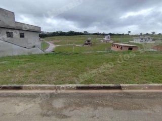 Terreno de 150 m2 em leilão em Santana de Parnaíba/SP