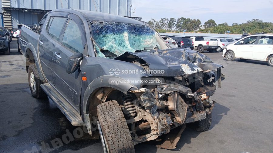 Mitsubishi L200 Triton 3.2 D 2013 em leilão em Guarulhos/SP