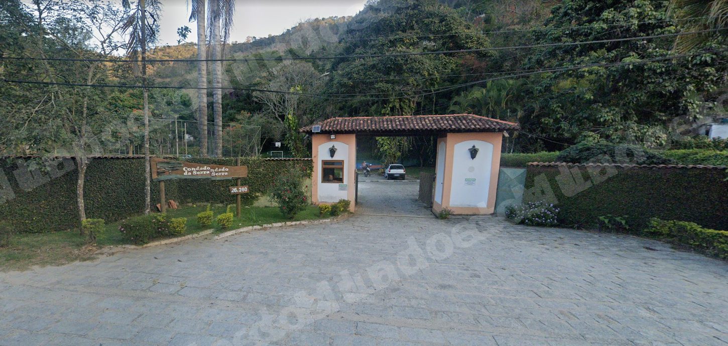 Casa de 3040 m2 em leilao em Petrópolis/RJ