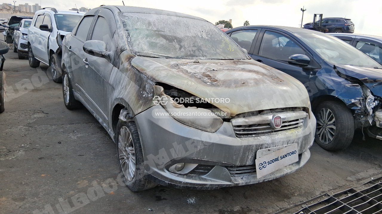 Fiat Siena Essence 1.6 2014 em leilão em Brasil