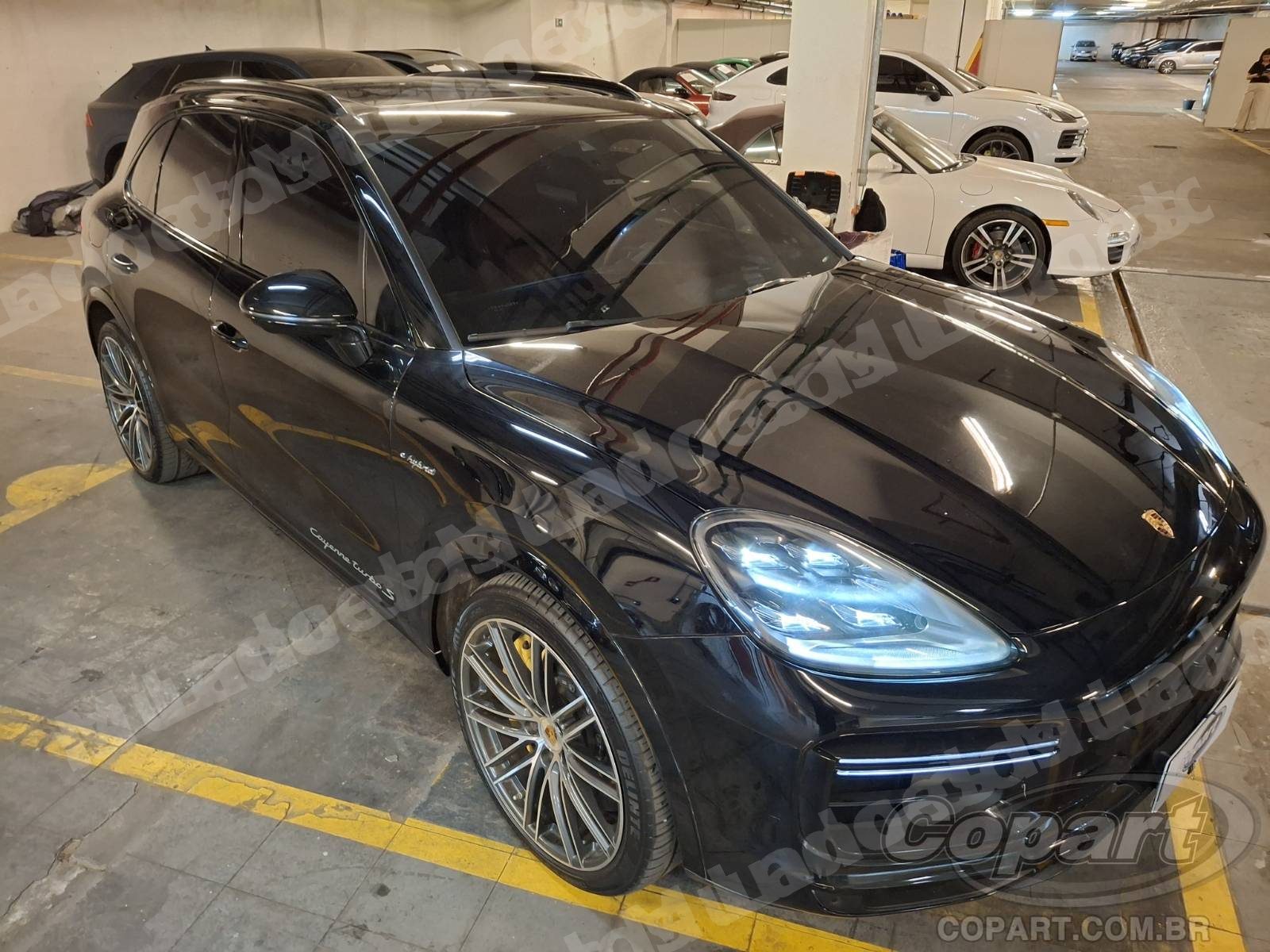 Lote em leilao em Brasil