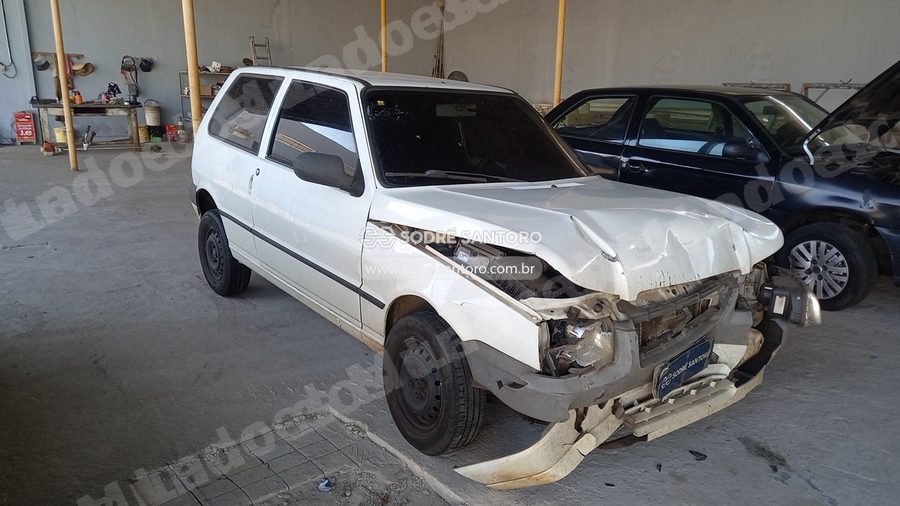 Fiat Uno Mille Economy 2013 em leilão em Bauru/SP