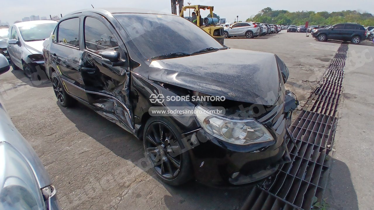 Volkswagen Voyage 1.6 Comfortl 2011 em leilao em Brasil