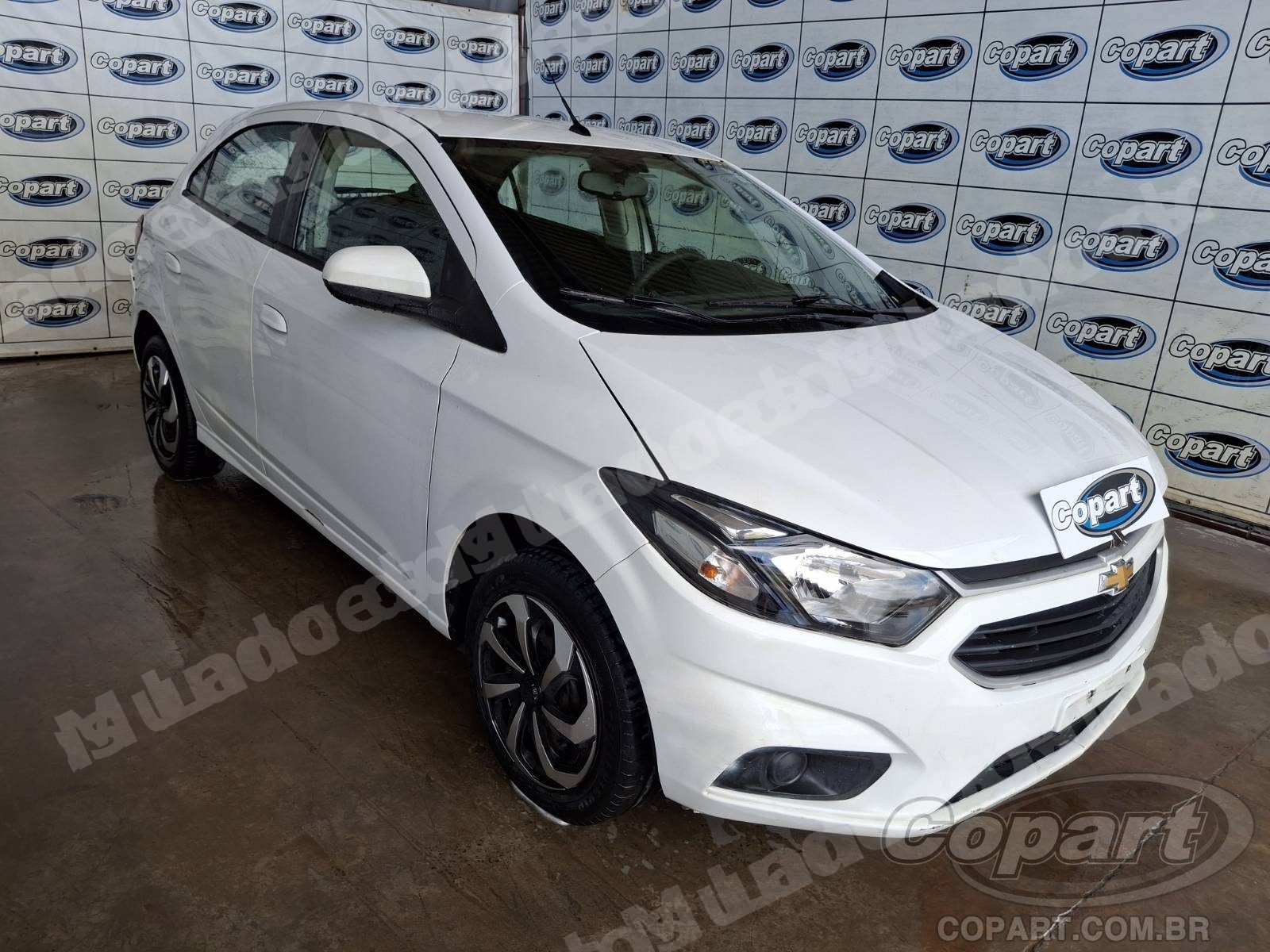 Lote em leilao em Candeias/BA