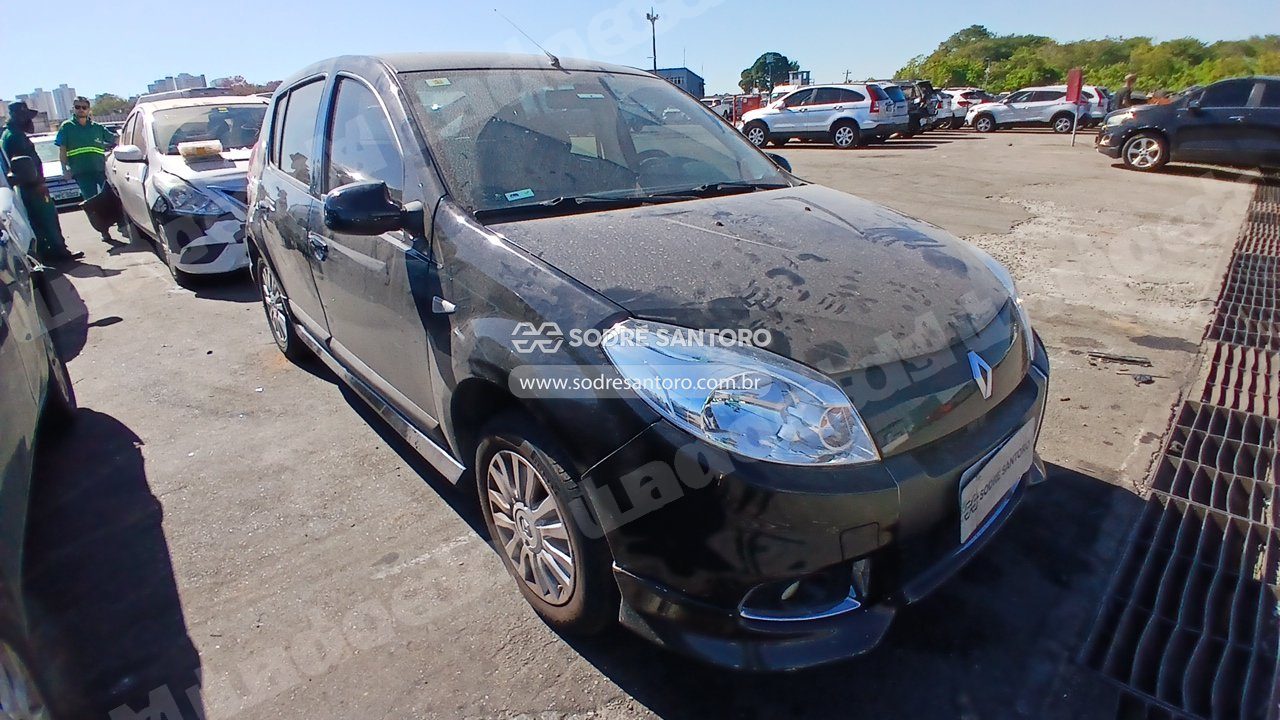 Renault em leilao em Brasil