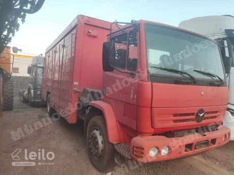 Mercedes em leilao em Cuiabá/MT