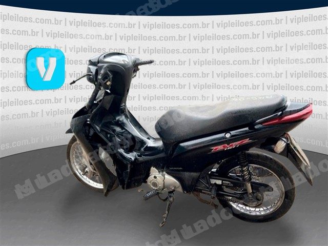 Honda em leilao em Brasil