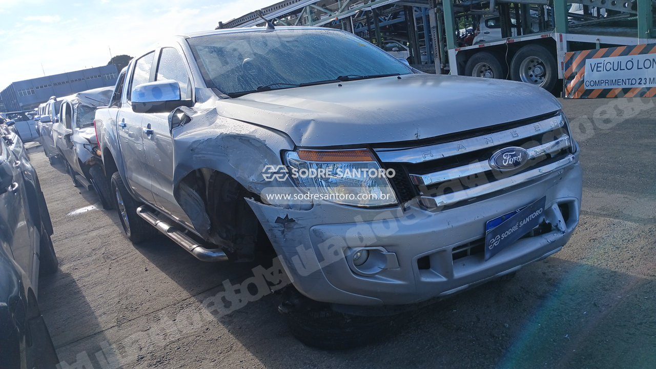 Ford em leilao em Brasil