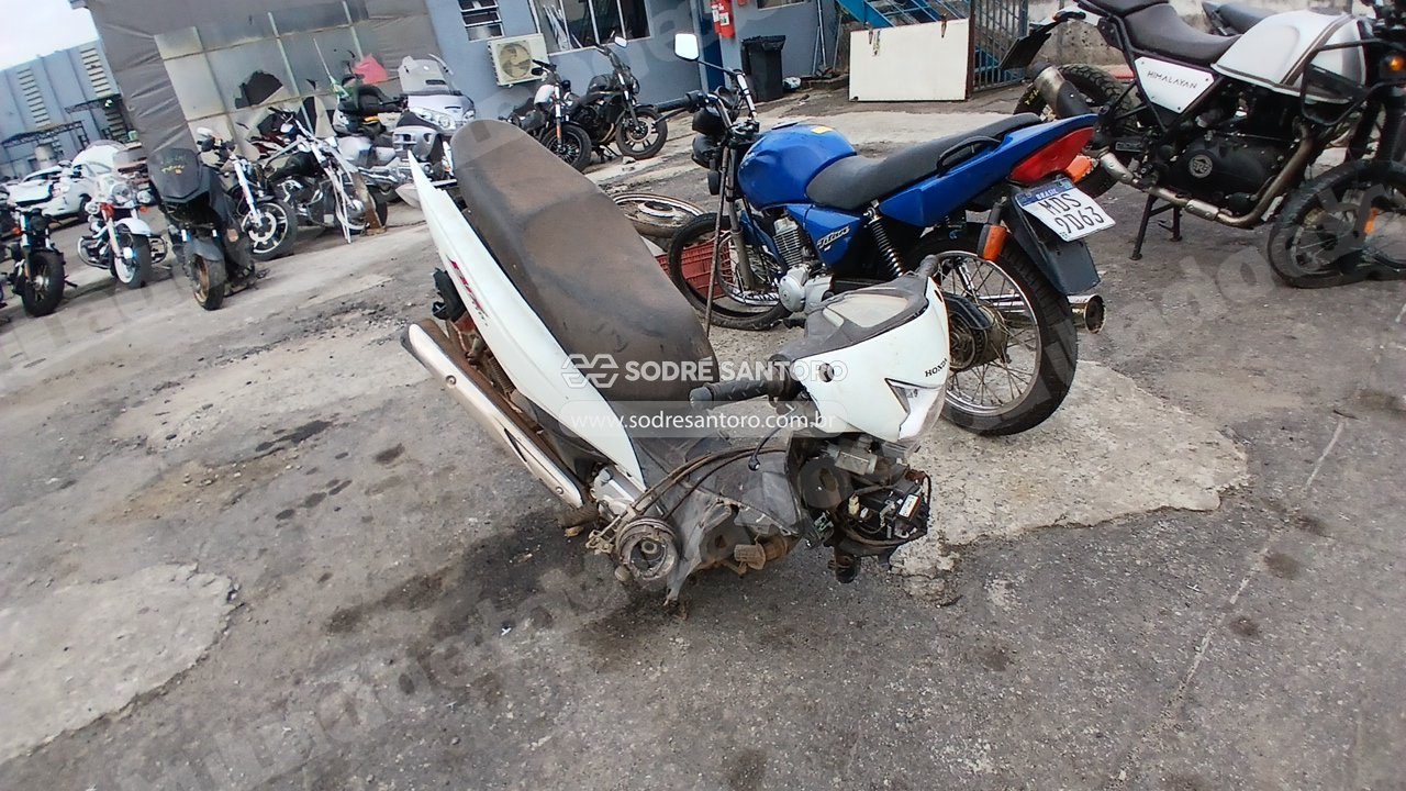 Honda Biz 110I 2023 em leilao em Brasil
