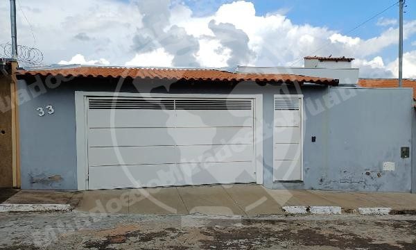 Casa de 70 m2 em leilão em Passos/MG
