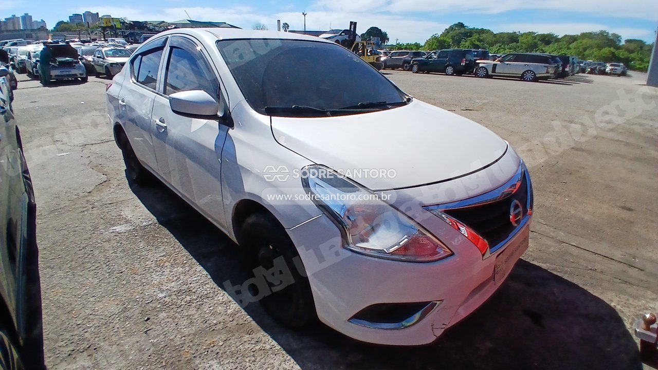Nissan em leilao em Brasil