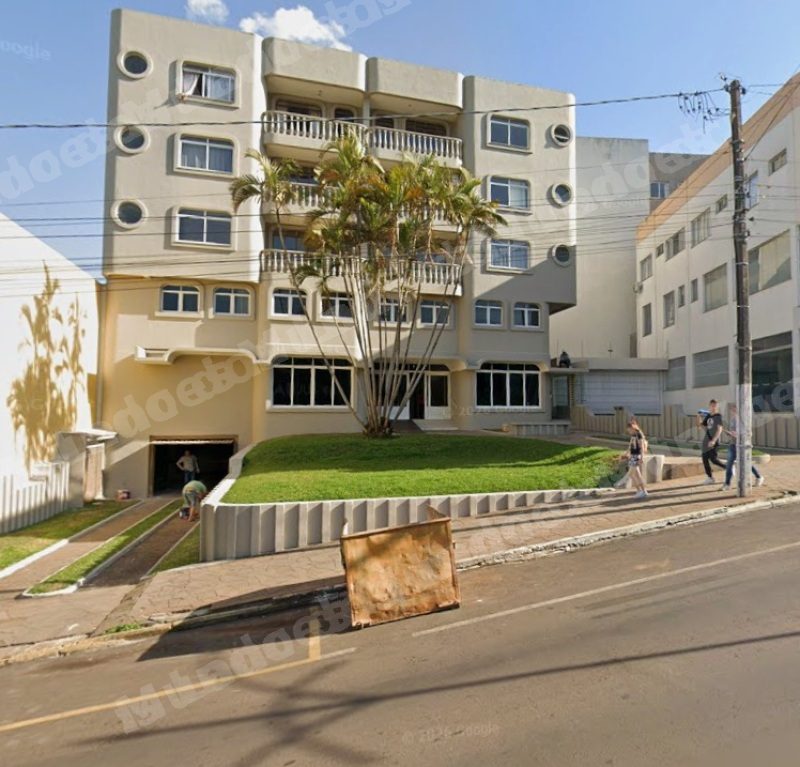 Apartamento de 117 m2 em leilão em Brasil