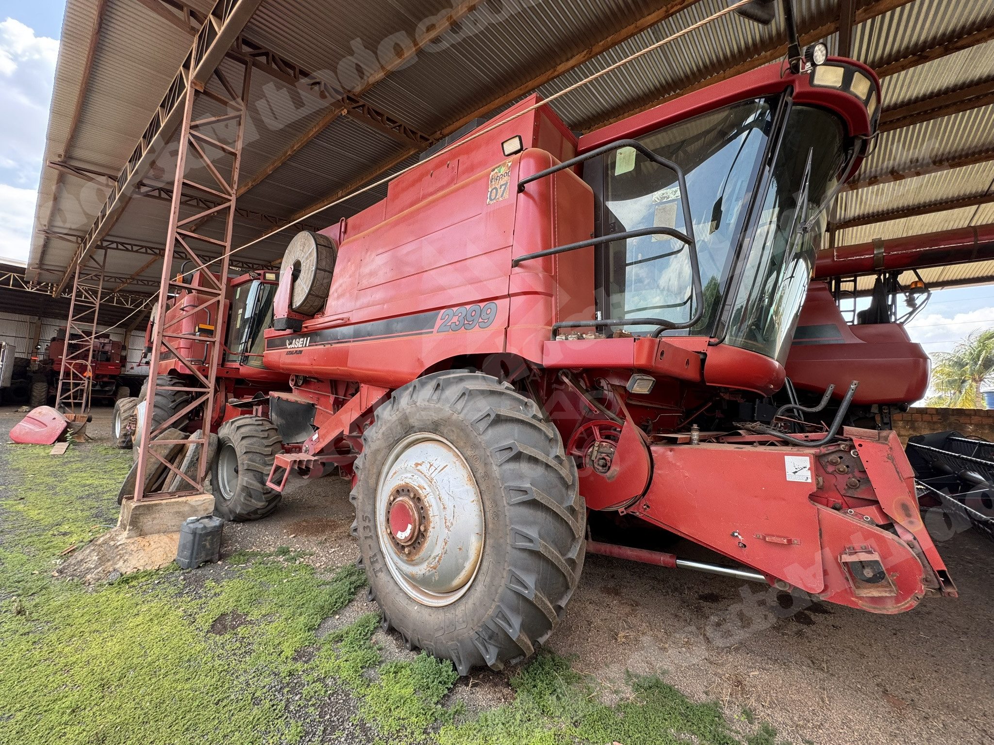Máquina agrícola 2009 em leilão em Nova Mutum/MT - Lote 2