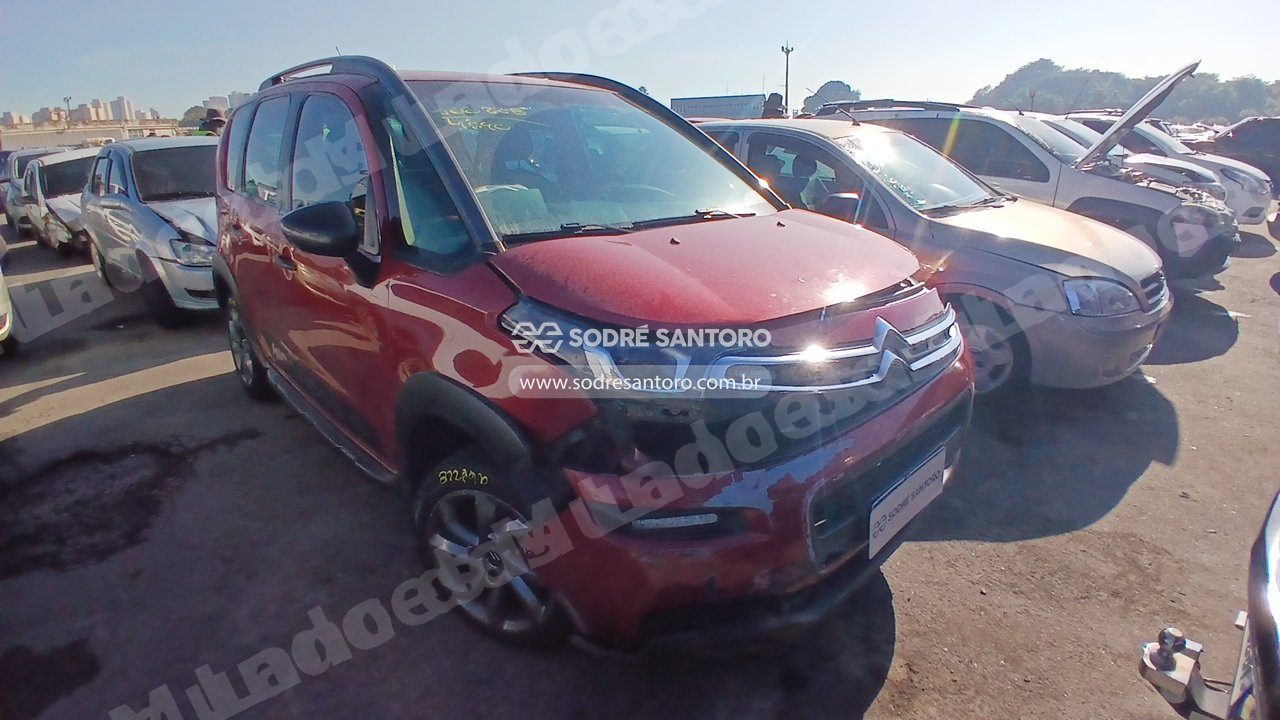Citroen Aircross Live 2017 em leilao em Brasil