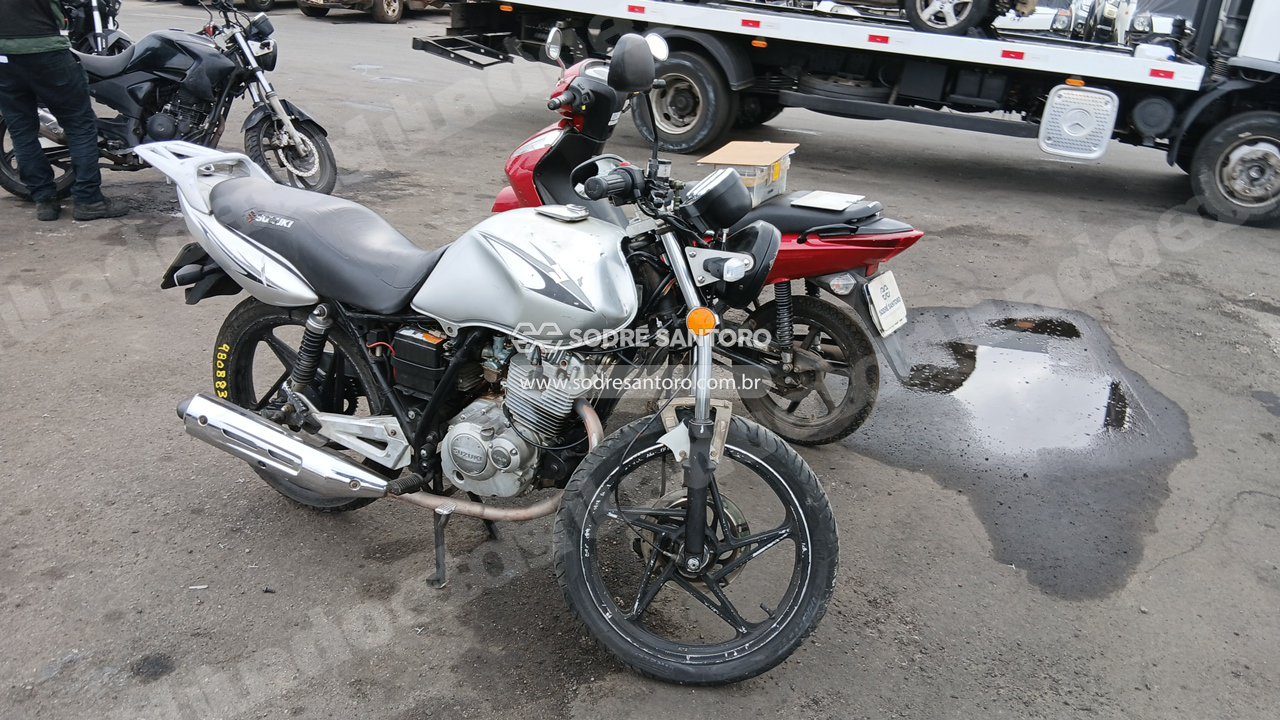 Suzuki En 125 Yes 2010 em leilão em Brasil