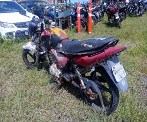 Honda 2006 em leilão em Brasil - Lote 3