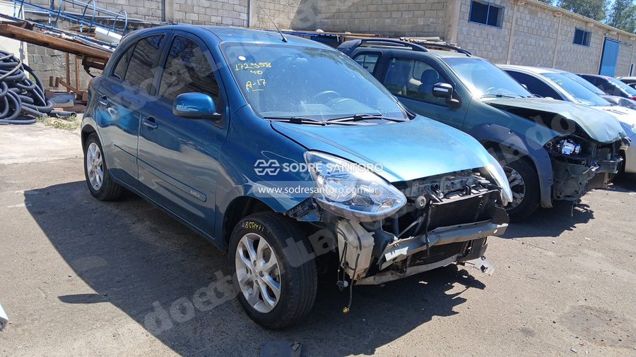 Nissan March 10Sv 2015 em leilão em Monte Mor/SP