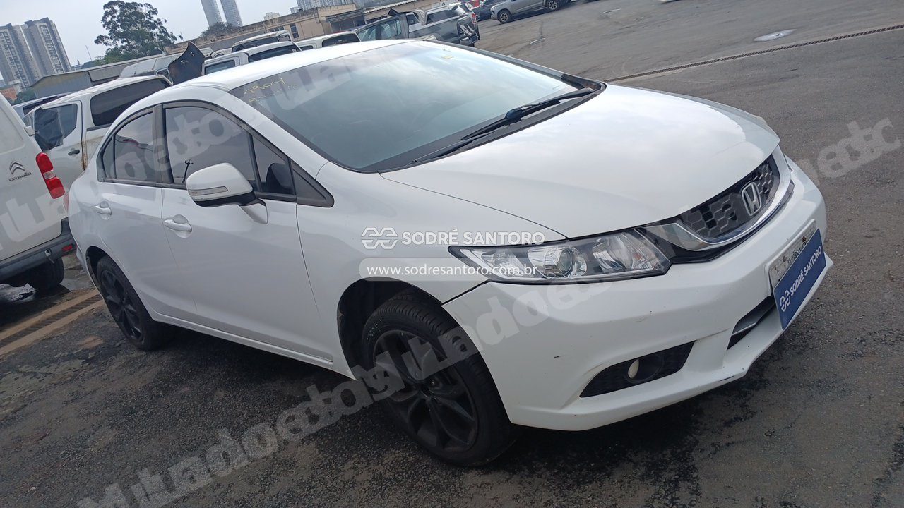 Honda Civic Lxr 2015 em leilão em Brasil