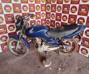 Honda 2003 em leilão em Titan/ES