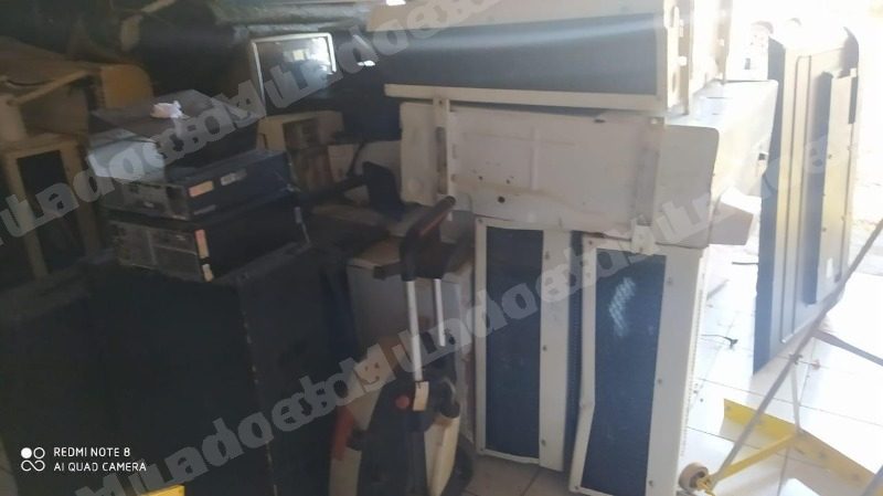 Móveis em leilão em Palmitos/SC