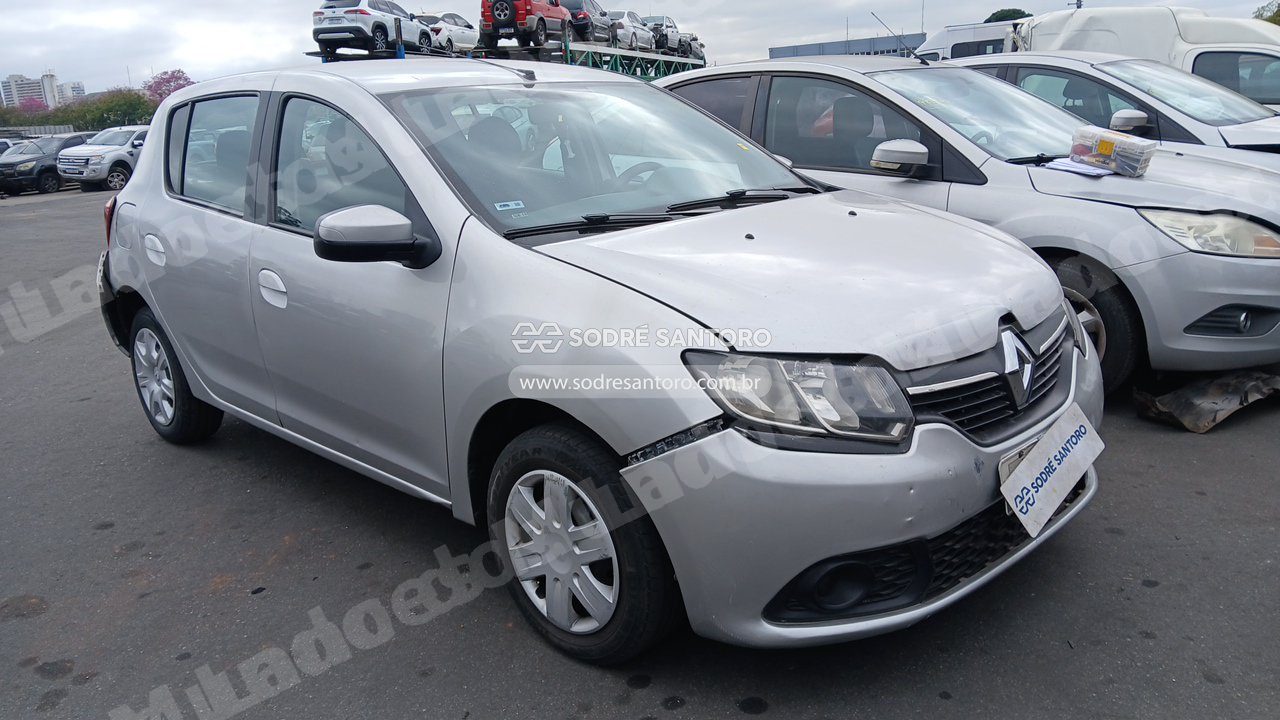 Renault em leilao em Brasil