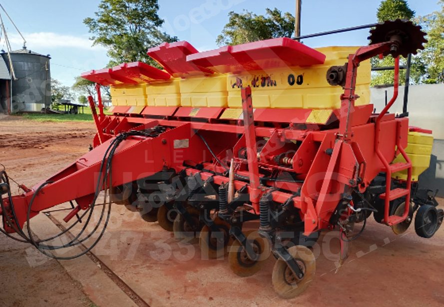 Máquina agrícola 2003 em leilão em Nova Alvorada do Sul/MS
