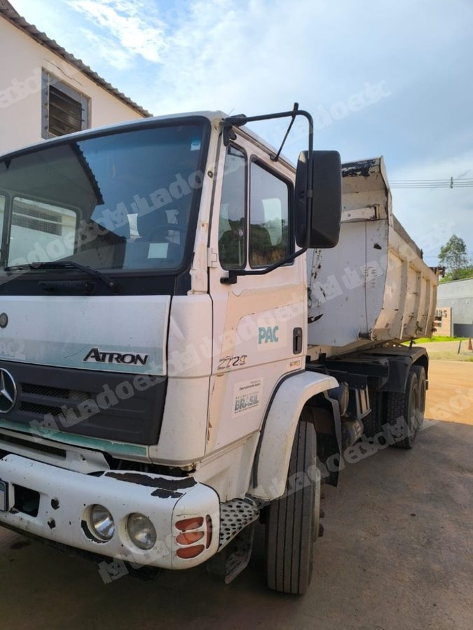 Mercedes em leilão em Brasil - Lote 3