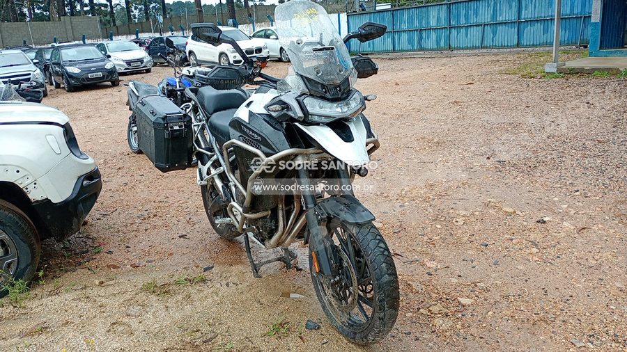 Triumph Tiger 1200 Gt Ex 2022 em leilão em São José dos Pinhais/PR