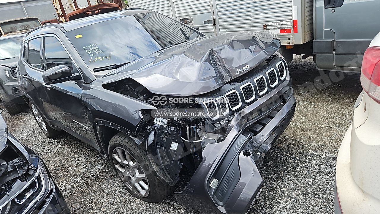 Jeep Compass Sport T 2025 em leilao em Brasil