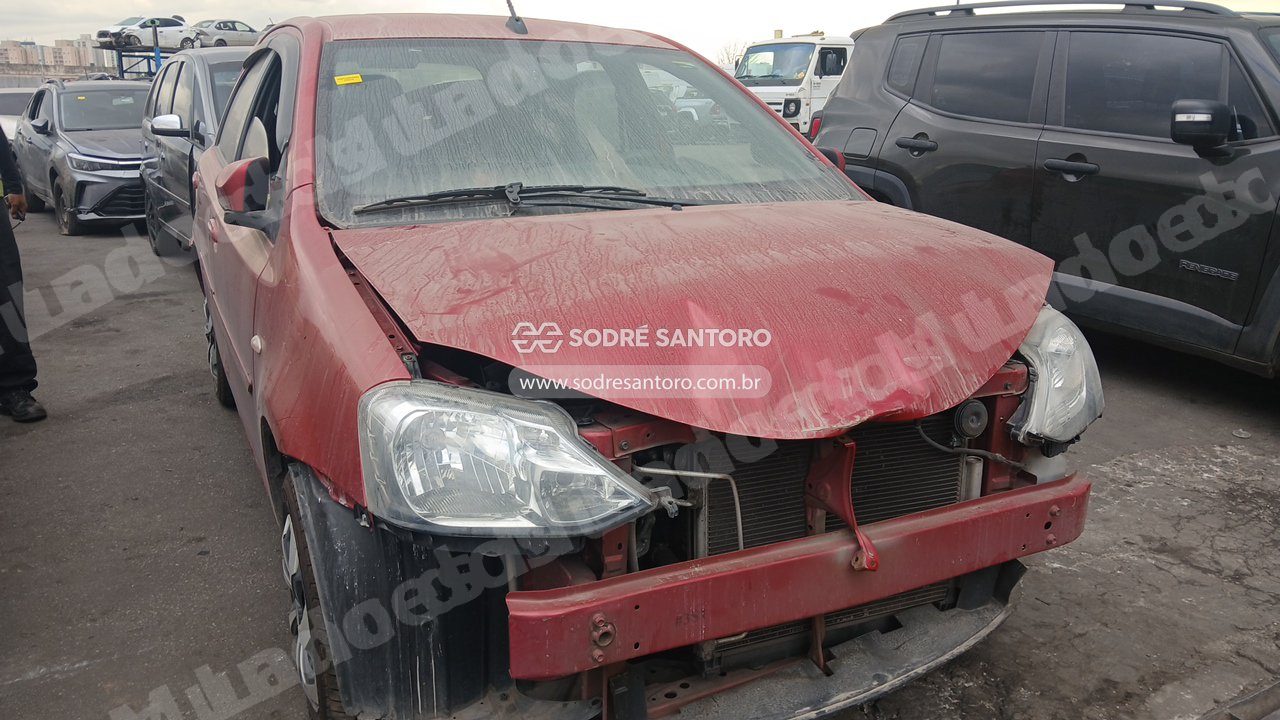 Toyota Etios Hb Xs 15 At 2018 em leilao em Brasil