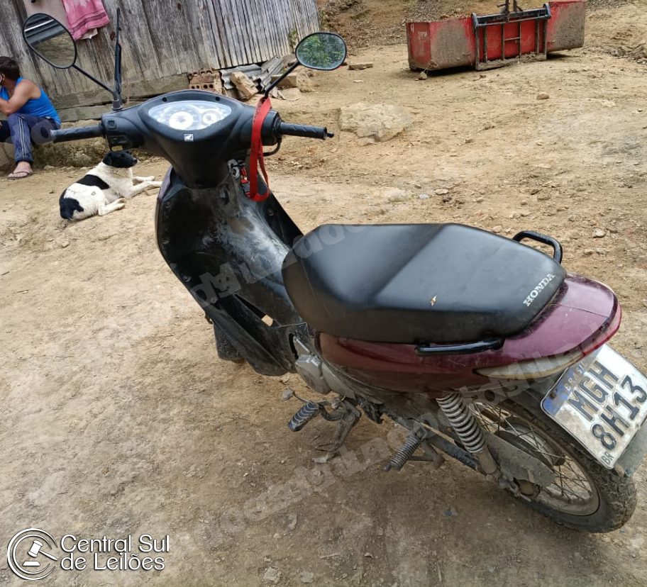 Honda em leilao em Presidente Getúlio/SC