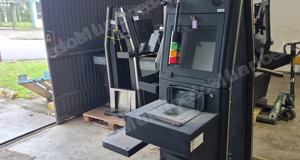 Lote em leilao em Checkouts Curitiba/PR