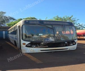 Volkswagen Comil em leilao em Brasil