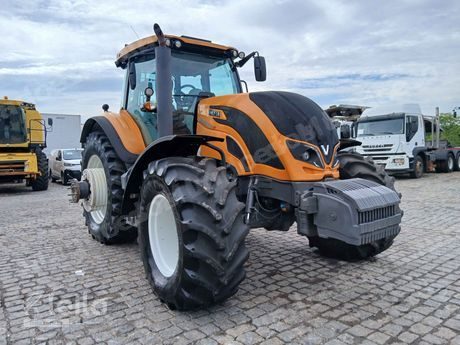 Máquina agrícola em leilão em Aparecida de Goiânia/GO