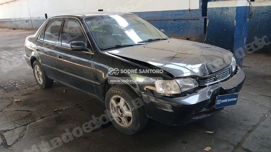 Toyota Corolla Xei 2001 em leilão em Ribeirão Preto/SP