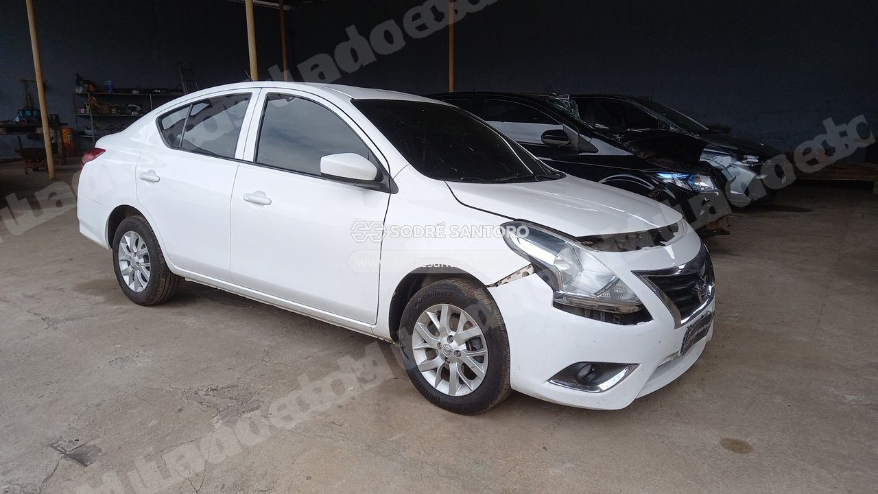 Nissan Versa  S 2016 em leilao em Bauru/SP