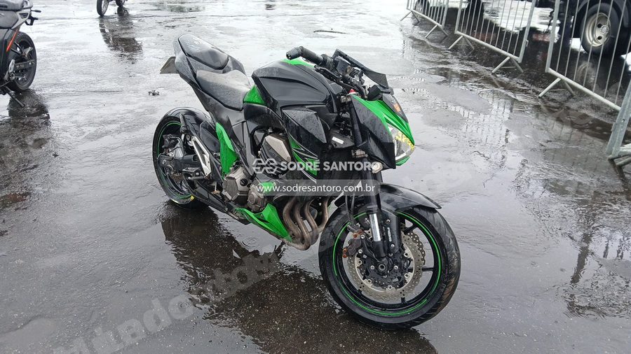 Kawasaki Z800 2014 em leilão em Guarulhos/SP