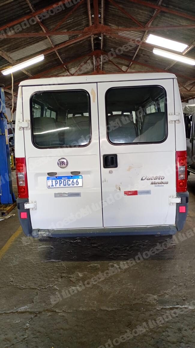 Fiat em leilao em Brasil