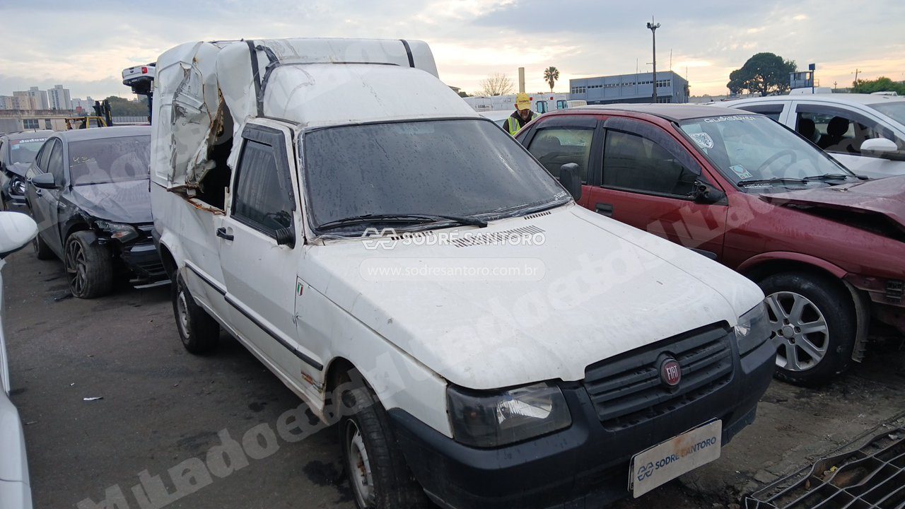 Fiat em leilao em Brasil
