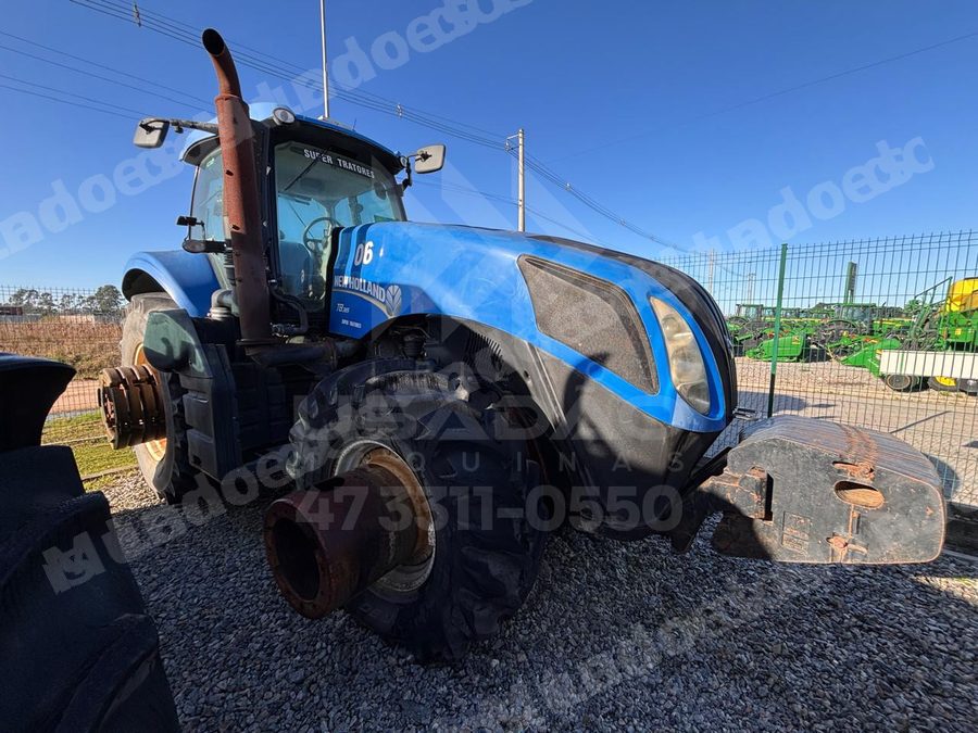 Máquina agrícola 2015 em leilão em Lavras do Sul/RS