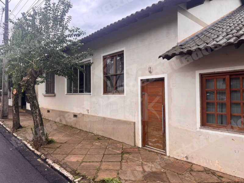 Casa de 467 m2 em leilão em Sinimbu/RS