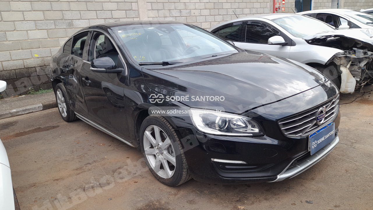 Volvo S60 T4 Momentum 2017 em leilao em Monte Mor/SP