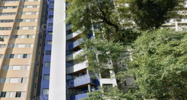Apartamento de 199 m2 em leilao em Curitiba/PR