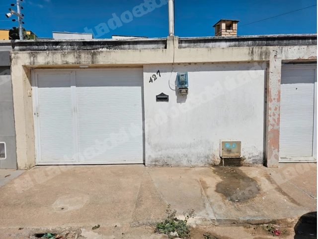 Casa de 160 m2 em leilão em Eusébio/CE