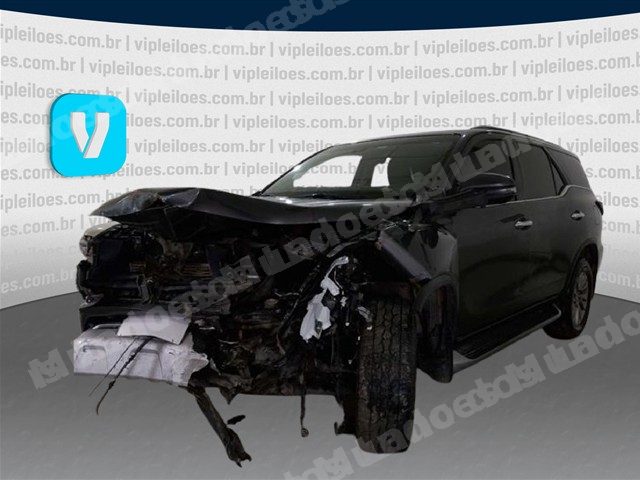 Toyota 2023 em leilão em Ilhota/SC