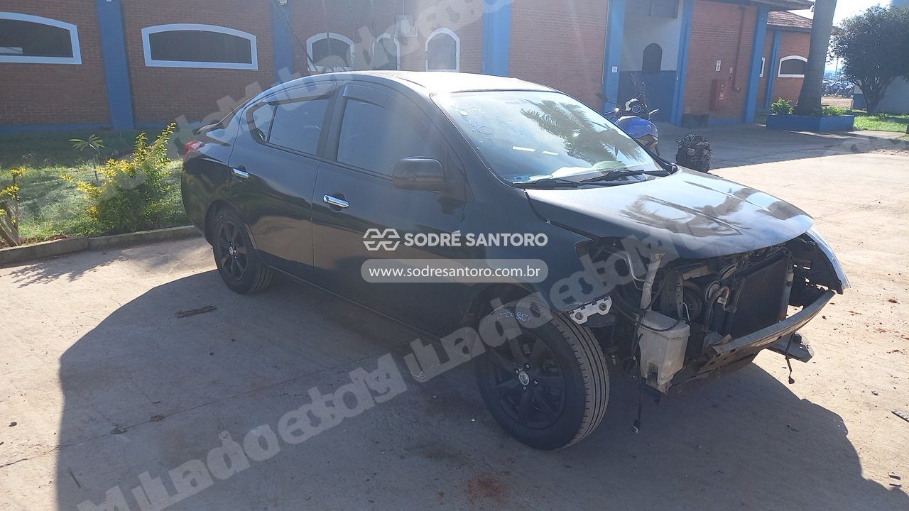 Nissan em leilao em Cesário Lange/SP
