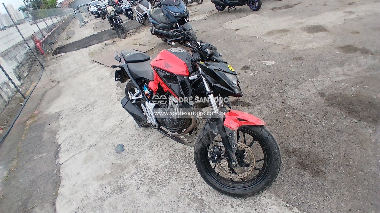 Honda Cb 300F Twister Cbs 2024 em leilao em Brasil