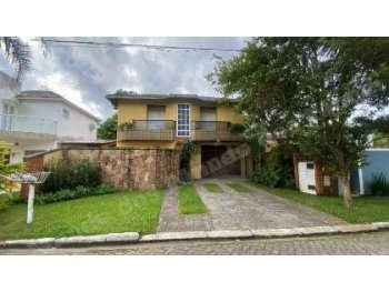 Imóvel de 202 m2 em leilão em Guarujá/SP